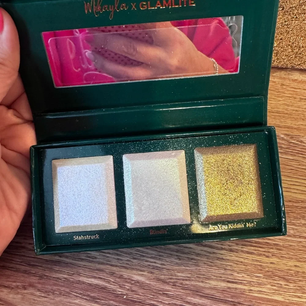 Glamlite Mikayla Paht Two Highlighter Palette - Green - Picture 4 of 4